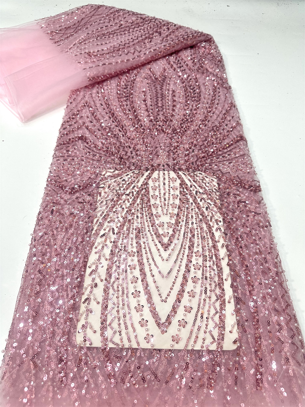 African Sequins Beaded Lace Fa – обзор и цена Glitter Tablecloth